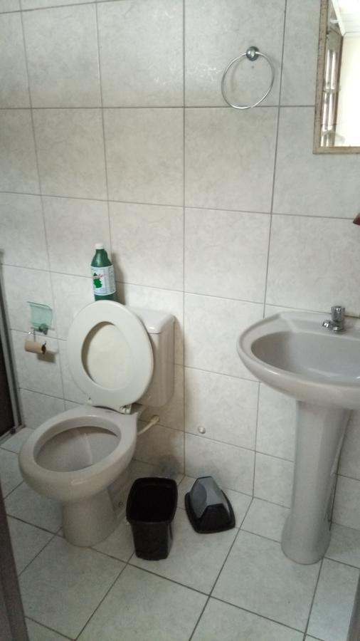 Kitinete Em Matinhos Com Piscina Villa Exterior photo